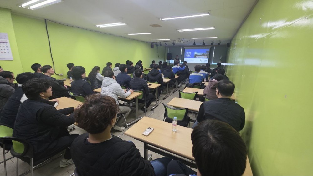 8a03ba22eb394ac14c9f68e28620415e_1764597