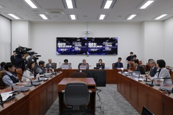 외투기업 집단해고 그 후 3년…"일자리 …
